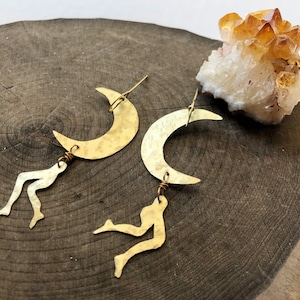 Leggy Luna earrings, Crescent moon and leg earrings, lunar legs earrings