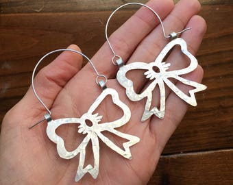 bow earrings, bow hoop earrings, ribbon earrings, metal bow jewelry