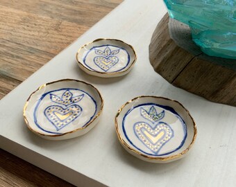 Mini ceramic Milagro heart trinket dish, mini ceramic ring dish, ceramic ring holder