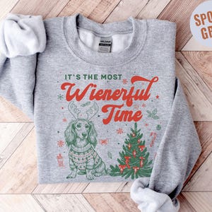 T-shirt de Noël Teckel, Sweat-shirt personnalisé Chien Saucisse, T-shirt de Noël humoristique, T-shirt de Noël Comfort Colors, Cadeau pour amoureux des chiens, T-shirt sapin de Noël Sweatshirt | S. Gray