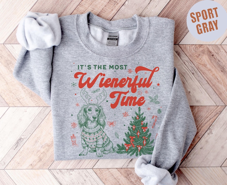 T-shirt de Noël Teckel, Sweat-shirt personnalisé Chien Saucisse, T-shirt de Noël humoristique, T-shirt de Noël Comfort Colors, Cadeau pour amoureux des chiens, T-shirt sapin de Noël Sweatshirt | S. Gray