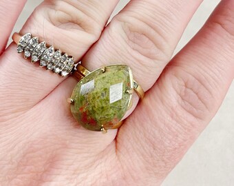 Gold Faceted Unakite Teardrop Gemstone Adjustable Ring (EPJ-RTD22-5)