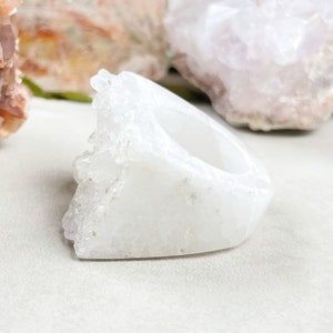 Clear Crystal Quartz Cluster Carved Ring- Size 4.5 (EPJ-RCGA13-51)