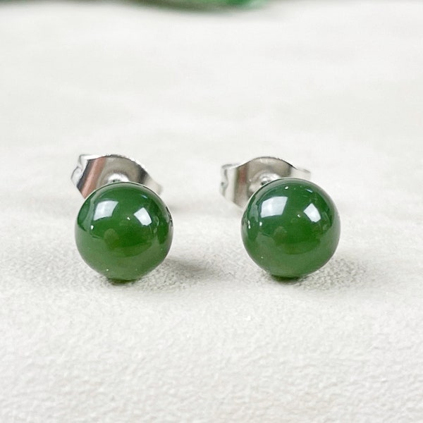 Silver 6mm Green Chalcedony Orb Stud Earrings (EPJ-ERBA13-GC)