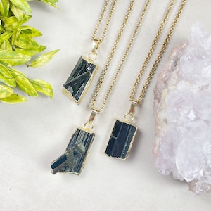 Gold Green Tourmaline Necklace (EPJ-NA18)