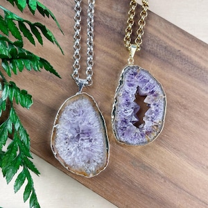 Amethyst Geode Slice Necklace (EPJ-NAWA52)