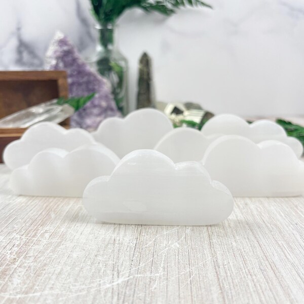 Selenite Cloud Carving (EPJ-HDHB16)