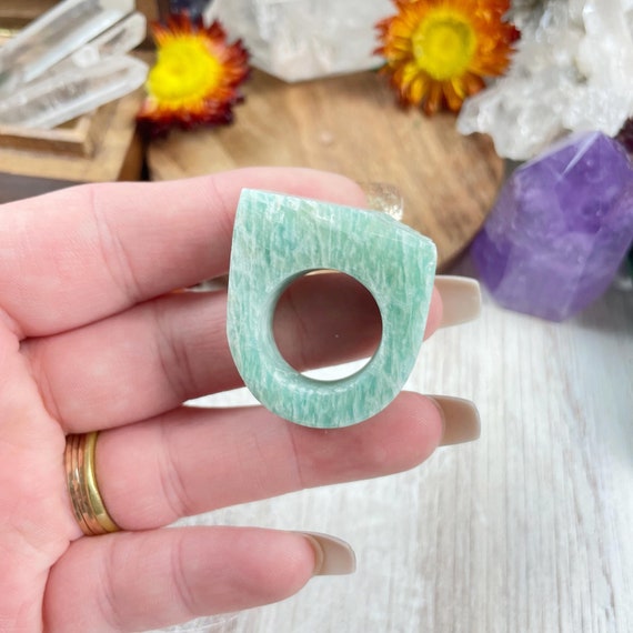 Green Amazonite Rough Carved Ring -Size 7 (EPJ-RCGA19-6)