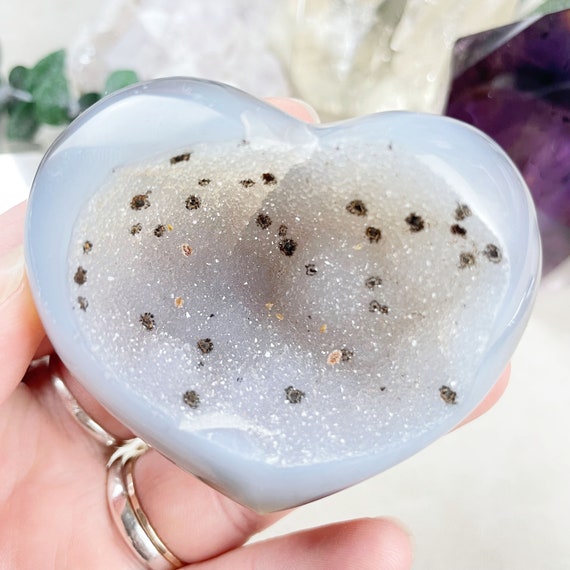 Grey Agate Druzy Geode Heart Carving (EPJ-HDAA10-25)