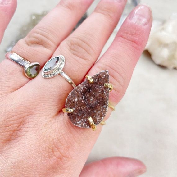 Gold Teardrop Druzy Statement Wire Ring (EPJ-ROAA16-3)