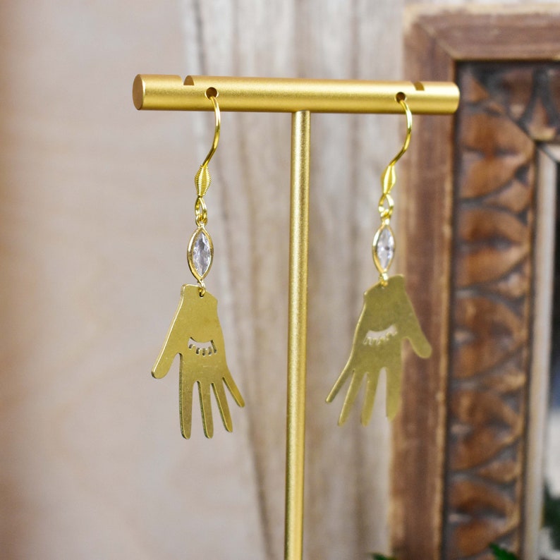 EPJ-E21B25 Gold Brass Celestial Chandelier Earrings Sleepy Hand Dangle Earrings Brass Crescent Moon Drop Earrings