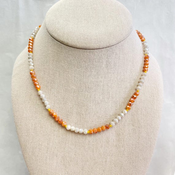 Lola// Honey Iridescent Beaded Delicate Necklace (EPJ-NSB56-HN)
