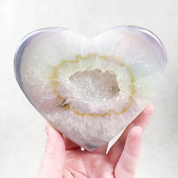 Aura Agate Druzy Geode Heart Carving (EPJ-HDSS16-1)