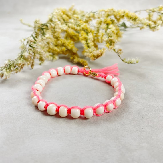 White Bone Pink Macrame Bracelet (EPJ-MMBB19)