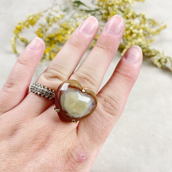 Gold Agate Heart Statement Wire Ring (EPJ-RA10-AG-12)
