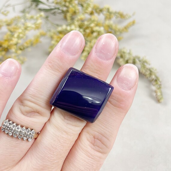 Purple Agate Cabochon Carved Stone Ring- Size 6 (EPJ-RC21AAA11-23)