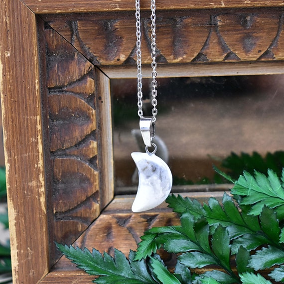 White Howlite 19x12mm Crescent Moon Necklace, Silver Gemstone Necklace, Layering Statement Necklace (EPJ-NW20AFA20)