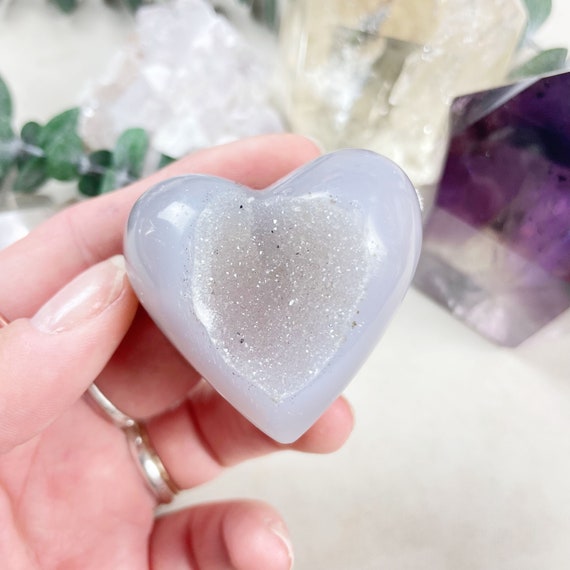 Grey Agate Druzy Geode Heart Carving (EPJ-HDAA10-16)