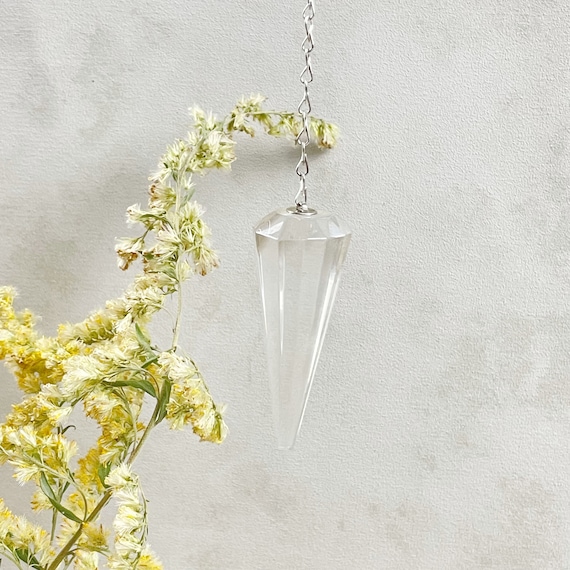 Clear Quartz Crystal Pendulum (EPJ-PA10-23)