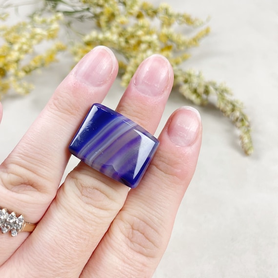 Purple Agate Cabochon Carved Stone Ring- Size 5 (EPJ-RC21AAA11-26)