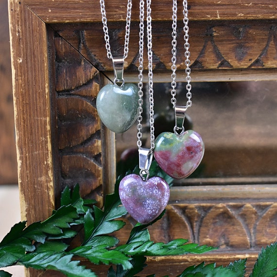 Small 16mm India Agate Heart Necklace, Silver Gemstone Necklace, Layering Statement Necklace (EPJ-NW20ABD14)