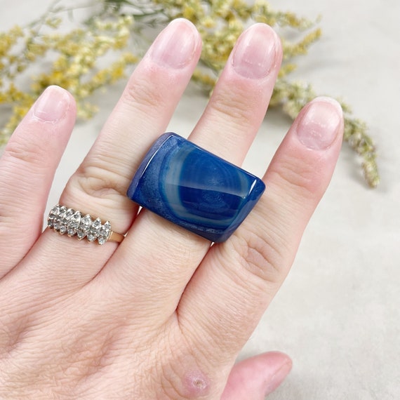 Blue Agate Cabochon Carved Stone Ring- Size 8.5 (EPJ-RC21AAA11-14)