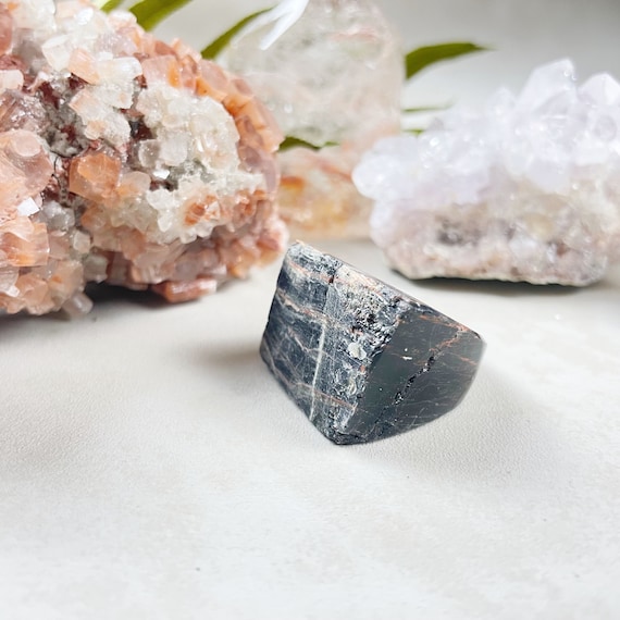 Tourmaline with Hematite Rough Carved Ring -Size 5 (EPJ-RCGA17-25)