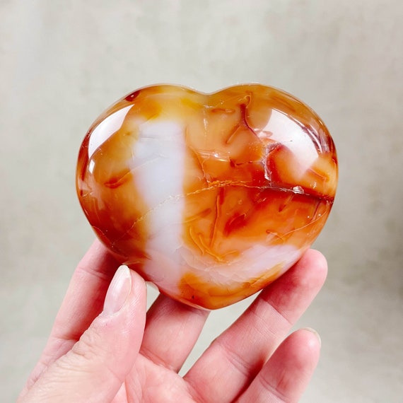 Carnelian Heart Carving (EPJ-HDHA24-6)