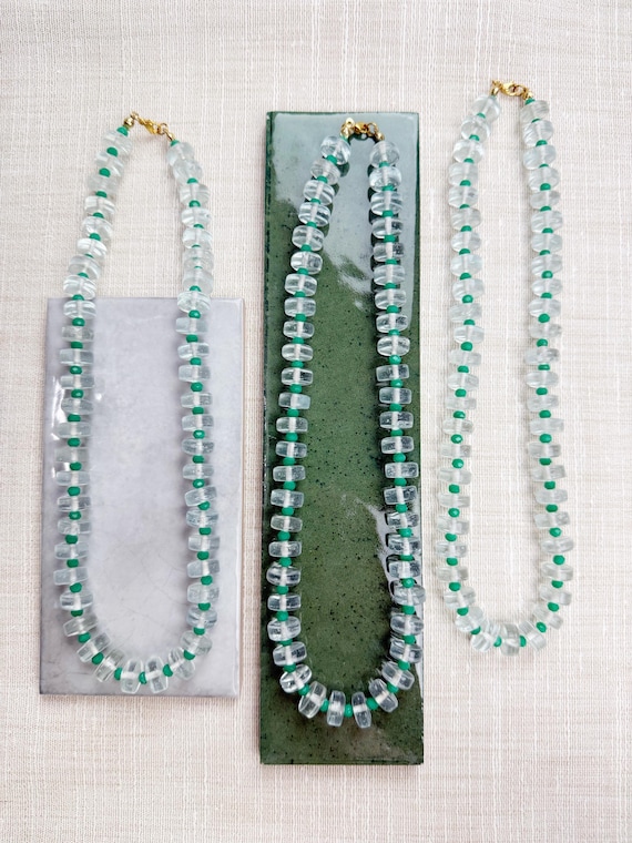 Glacier// Vintage Clear & Teal Glass Necklace (EPJ-NSE40)