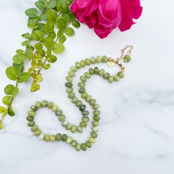 Green Jadeite 8mm Hand Knotted Beaded Necklace (EPJ-NSBA14)