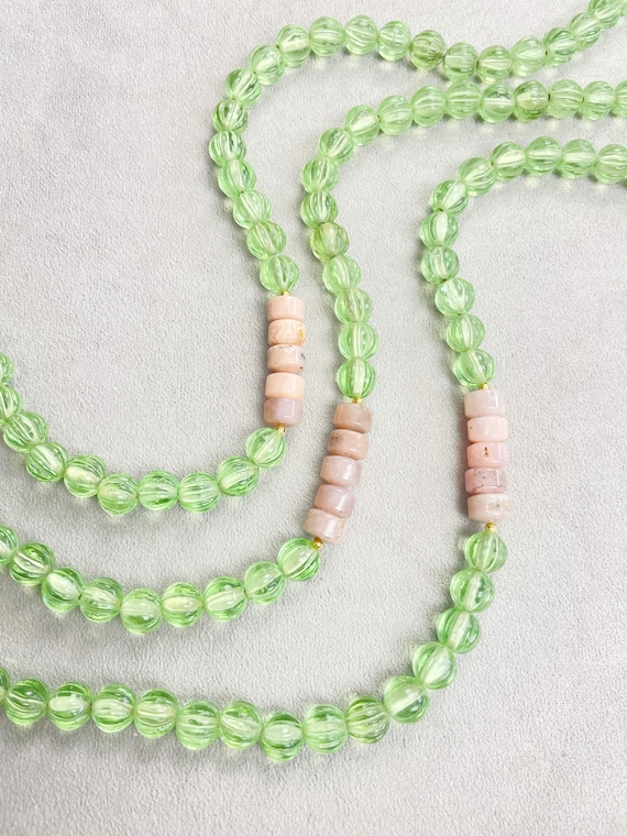 Honeydew// Pink Opal Green Vintage Glass Beaded Necklace (EPJ-NSE26)