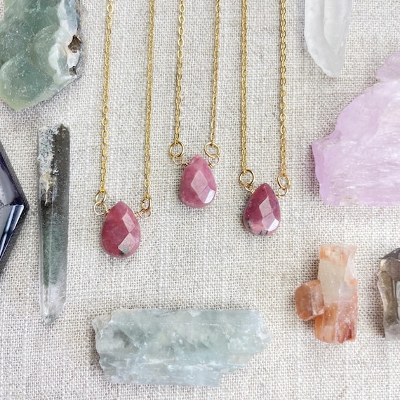 Rhodonite Faceted Teardrop Delicate Necklace (EPJ-NAAE43-RH)