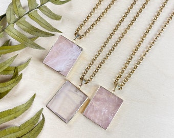 Gold Rose Quartz Rectangle Pendant Necklace (EPJ-N24A75)