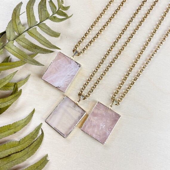 Gold Rose Quartz Rectangle Pendant Necklace (EPJ-N24A75)