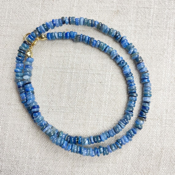 Dyed Navy Shell Beaded Necklace (EPJ-NSC14-NV)