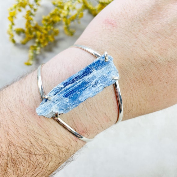 Silver Blue Kyanite Arc Cuff Bracelet (EPJ-BCCA27-5)