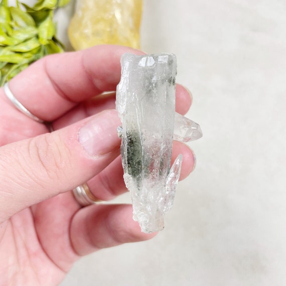 Chlorite in Lemurian Quartz Point (EPJ-HDO13-21)