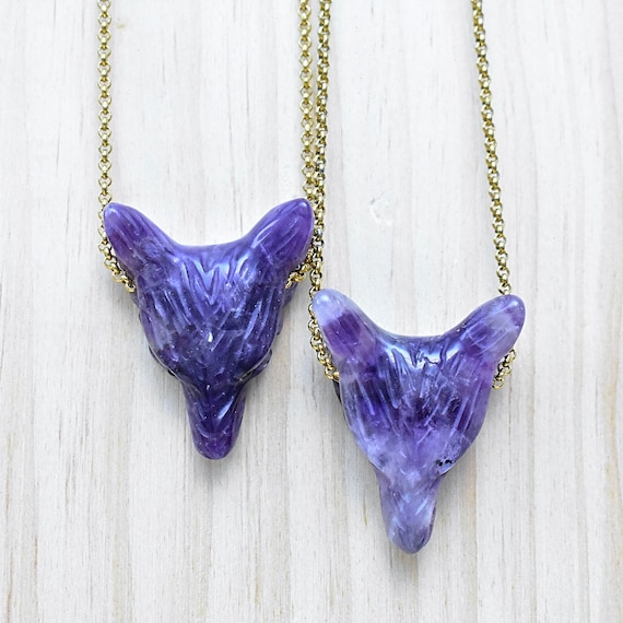 Small Amethyst Carved Wolf Necklace, Gold Gemstone Layering Necklace, Statement Pendant Necklace (EPJ-N20BAA12)