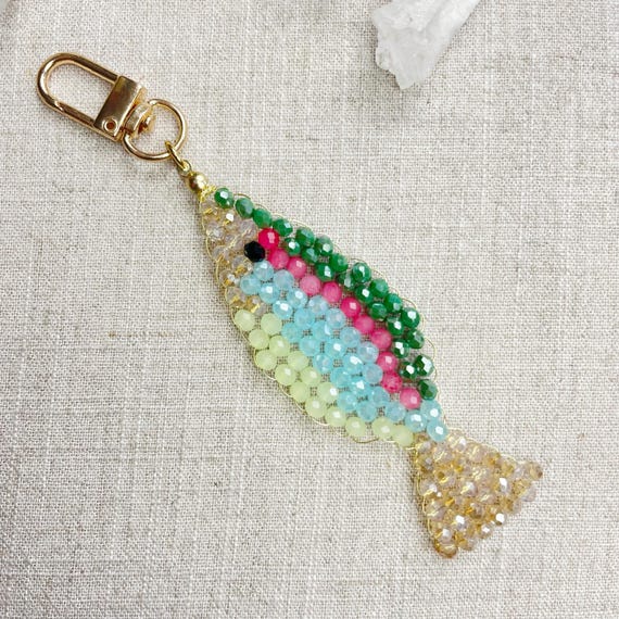 Splashie// Spring Glass Beaded Fish Charm Keychain (EPJ-KCA11-SP)
