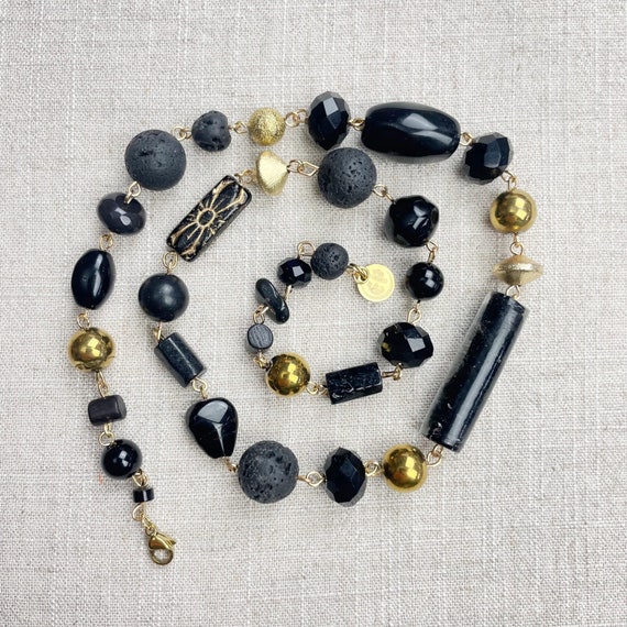 Gem Rosie/// Colorful Crystal Rosary Beaded Necklace (DEJ-BBCC14-4)