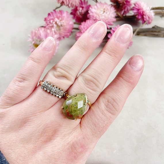 Gold Faceted Unakite Teardrop Gemstone Adjustable Ring (EPJ-RTD22-5)