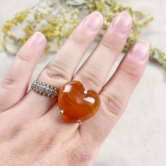 Silver Carnelian Agate Heart Statement Wire Ring (EPJ-RA10-AG-8)