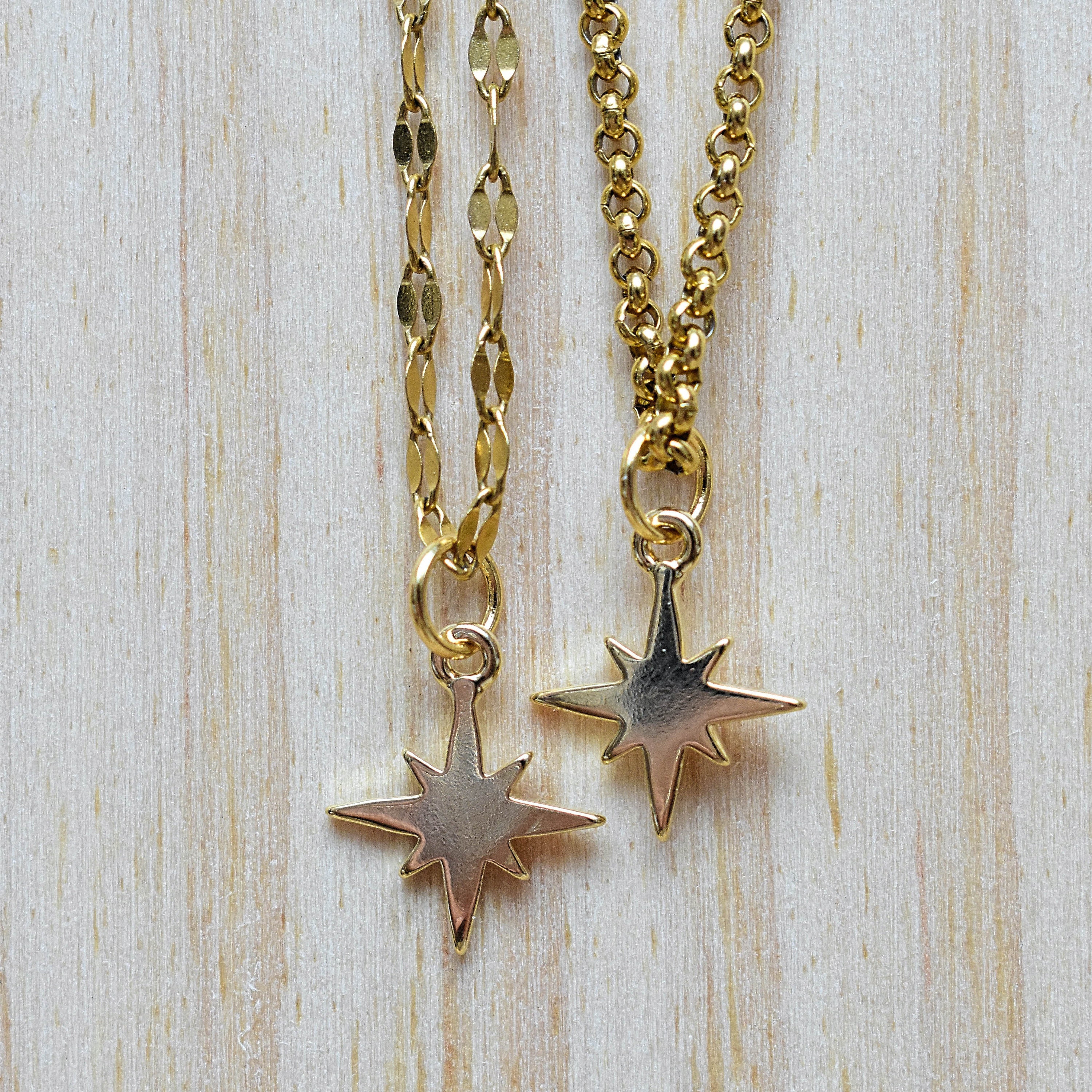 ゴールドノーススターチャームネックレス：天体ペンダント - Etsy 日本