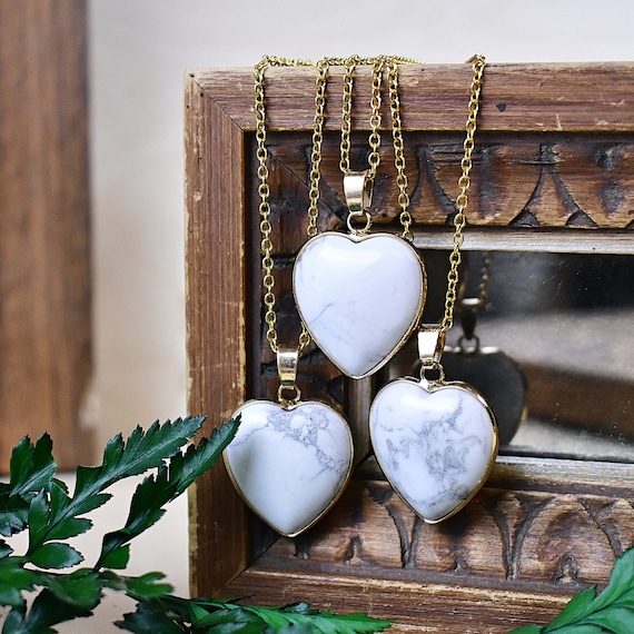 Large White Howlite Heart Necklace, Gold Gemstone Necklace, Layering Statement Necklace (EPJ-NW20BAA17)