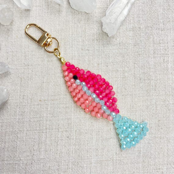 Splashie// Salmon Glass Beaded Fish Charm Keychain (EPJ-KCA11-SM)
