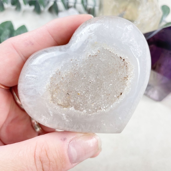 Grey Agate Druzy Geode Heart Carving (EPJ-HDAA10-7)