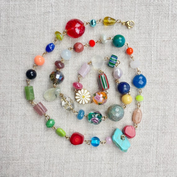 Gem Rosie/// Colorful Crystal Rosary Beaded Necklace (DEJ-BBCC13-2)