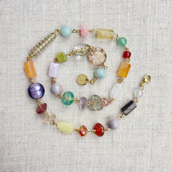 Gem Rosie/// Dream Crystal Rosary Beaded Necklace (DEJ-BBCC12-6)