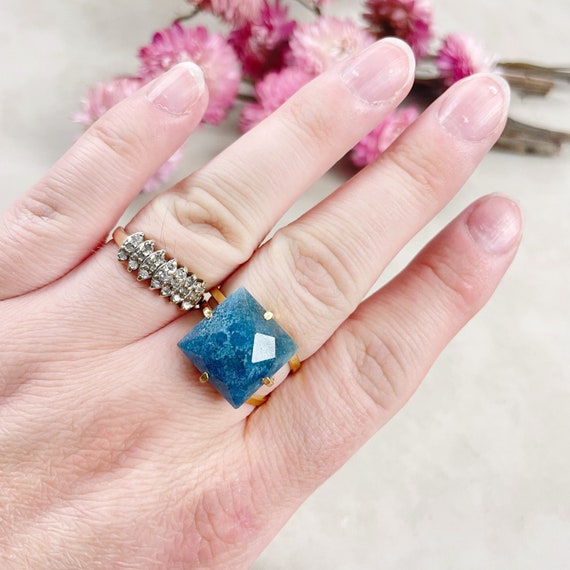 Gold Faceted Blue Apatite Square Gemstone Adjustable Ring (EPJ-RTD19-10)