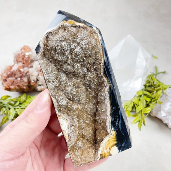 黒と茶色のドゥルージークォーツアゲートタワー（EPJ-HOP12-5） - Etsy